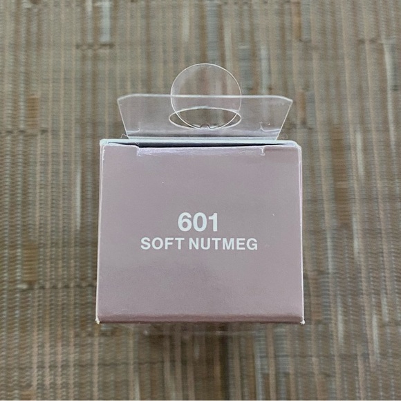 Revlon Illuminance Serum Tint Makeup - Picture 3 of 4